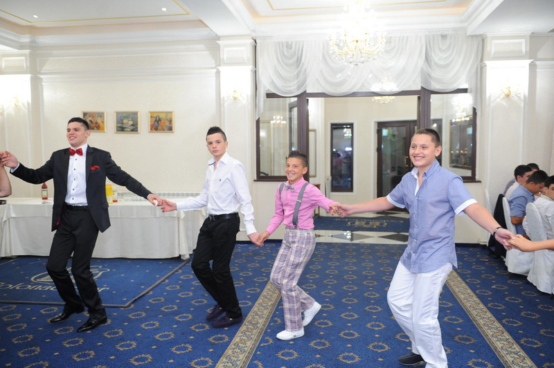 fotbalistul dimciu halep e capitan la juniorii viitorului varul simonei halep a fost premiat de legenda fotbalistul dimciu halep e capitan la juniorii viitorului varul simonei halep a fost premiat de legenda