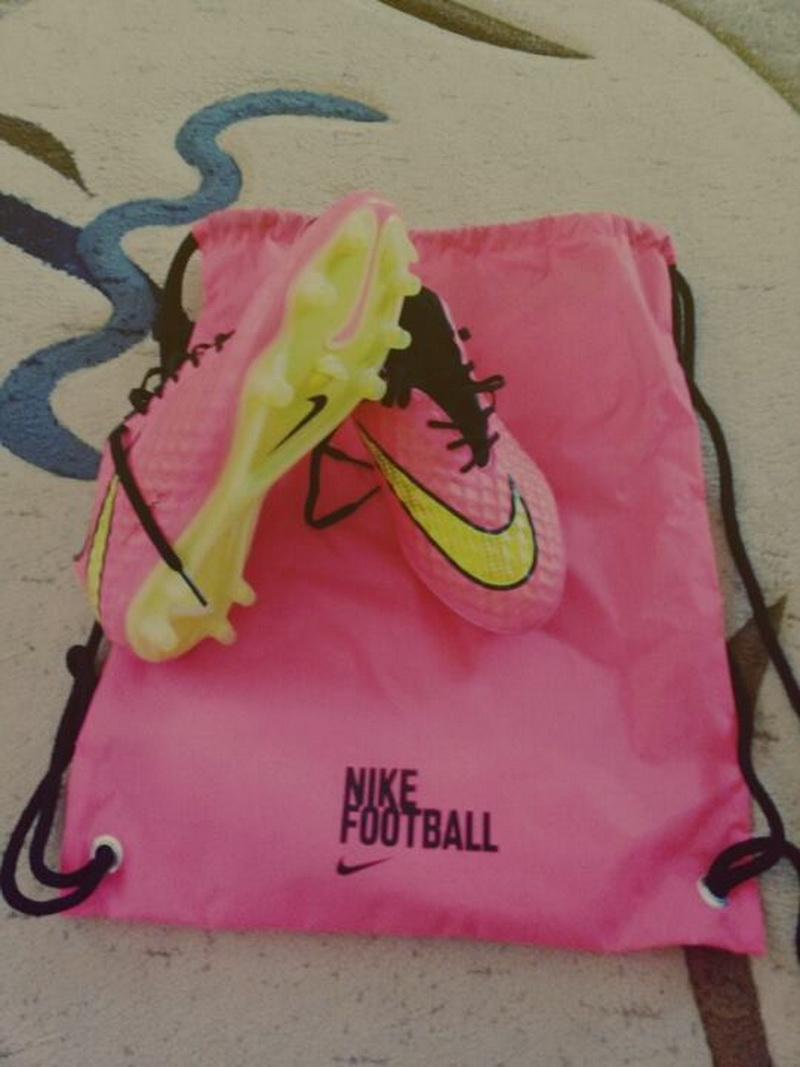 fotbalistul dimciu halep e capitan la juniorii viitorului varul simonei halep a fost premiat de legenda fotbalistul dimciu halep e capitan la juniorii viitorului varul simonei halep a fost premiat de legenda