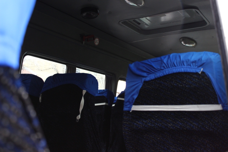 fotoreportaj un sofer neatent a trimis la spital 21 de pasageri impact in intersectie rezultatul microbuz fotoreportaj un sofer neatent a trimis la spital 21 de pasageri impact in intersectie rezultatul microbuz