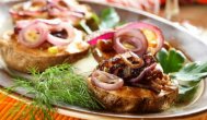 Ecuisine.ro Cartofi copţi cu umplutură picantă