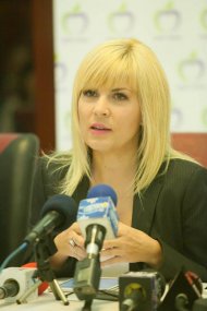 UPDATE. Deputatul a scris pe Facebook că „va spune adevărul despre tot ce se întâmplă”Elena Udrea a ajuns la Poliţie  