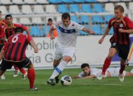 Celebri în fotbalul din Constanţa Astăzi e ziua de naştere a lui Denis Alibec şi a lui Dennis Şerban 