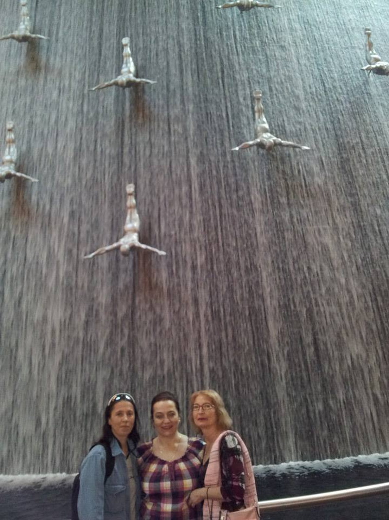 aniversare si valentine s day in emirate clementa si hacic garabet despartiti de simona halep de o furtuna aniversare si valentine s day in emirate clementa si hacic garabet despartiti de simona halep de o furtuna