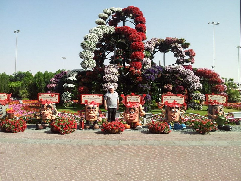 aniversare si valentine s day in emirate clementa si hacic garabet despartiti de simona halep de o furtuna aniversare si valentine s day in emirate clementa si hacic garabet despartiti de simona halep de o furtuna