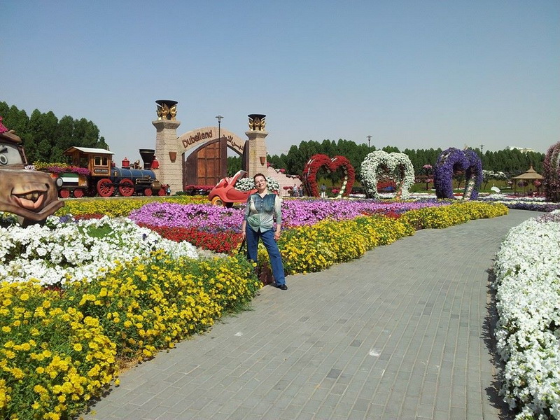 aniversare si valentine s day in emirate clementa si hacic garabet despartiti de simona halep de o furtuna aniversare si valentine s day in emirate clementa si hacic garabet despartiti de simona halep de o furtuna