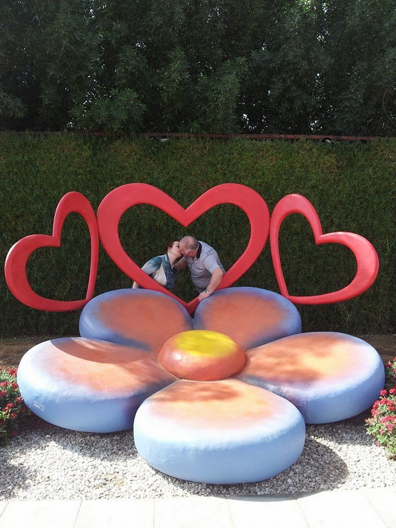 aniversare si valentine s day in emirate clementa si hacic garabet despartiti de simona halep de o furtuna aniversare si valentine s day in emirate clementa si hacic garabet despartiti de simona halep de o furtuna