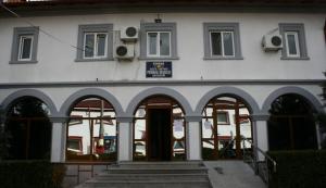 Acțiuni în răspundere contractuală la Judecătoria Constanța Primăria Năvodari, la judecată cu firma Argo Summer SRL și trei persoane fizice  