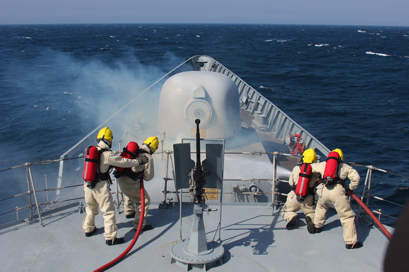 un avion de spionaj rusesc a survolat navele nato din marea neagra galerie foto 537542 un avion de spionaj rusesc a survolat navele nato din marea neagra galerie foto 537542