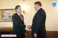 Klaus Iohannis „Ne dorim ca SUA să se afle printre primii 10 investitori străini din România”