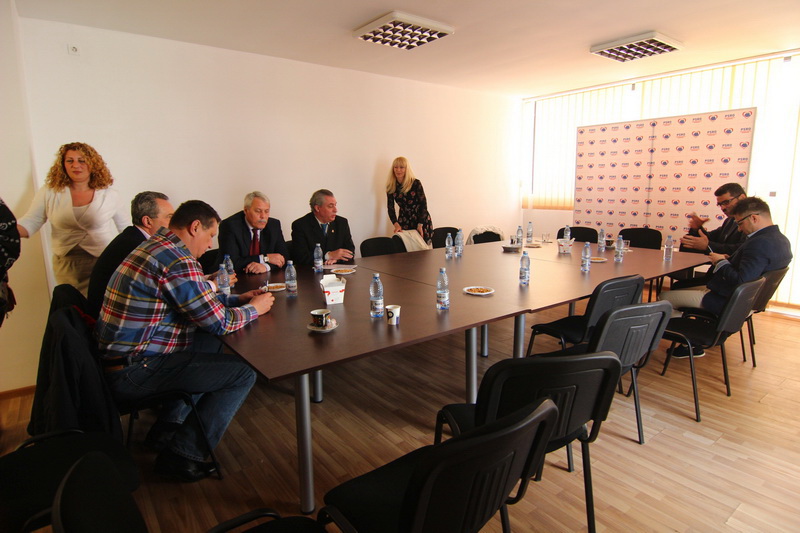 la constanta geoana si a facut partid cu traseisti si anonimi 540605