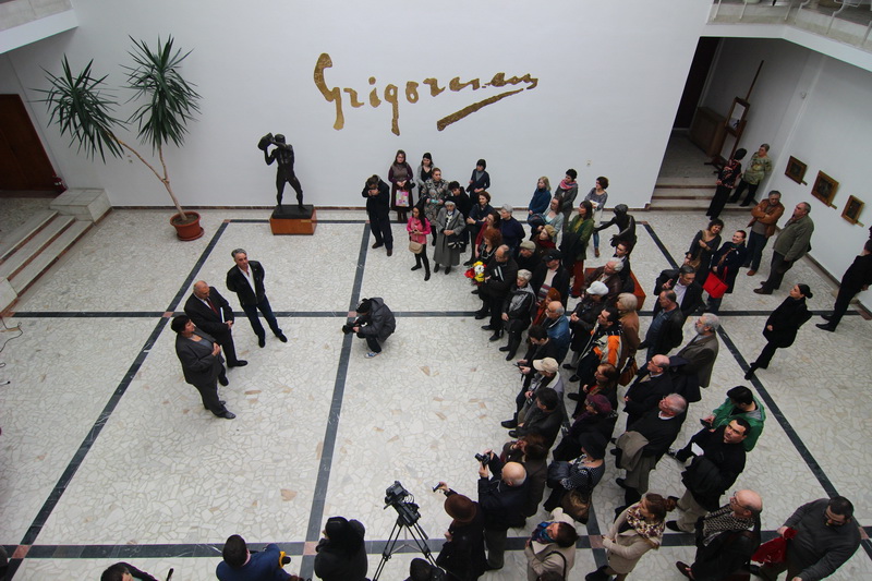 am facut acest lucru pentru a demonstra calitatea sa de ctitor schimbarea la fata a muzeului de arta am facut acest lucru pentru a demonstra calitatea sa de ctitor schimbarea la fata a muzeului de arta