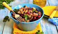 ecuisine.ro    Salata calda cu sfecla si ciuperci