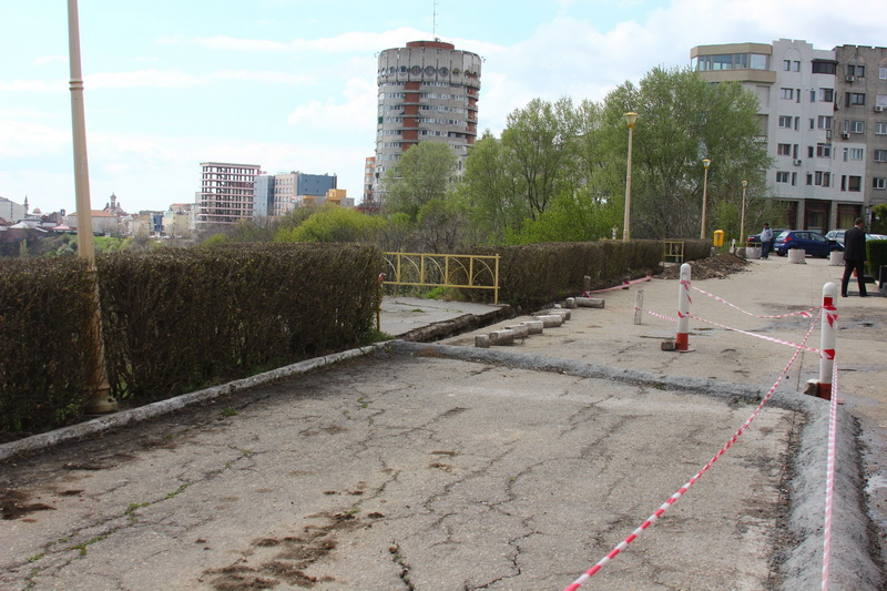 natura musca din faleza terenul a luat o la vale fin co ge ro eminescu street project un proiect facut natura musca din faleza terenul a luat o la vale fin co ge ro eminescu street project un proiect facut