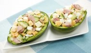 ecuisine.ro  Salată cu avocado și ou