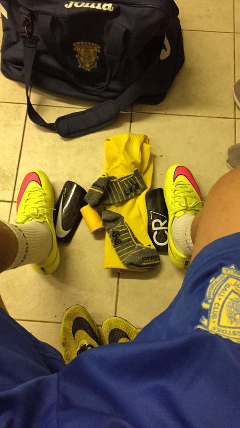 fostul golgheter al farului s a mutat cu familia in anglia baiatul lui banica oprea joaca impotriva lui fostul golgheter al farului s a mutat cu familia in anglia baiatul lui banica oprea joaca impotriva lui