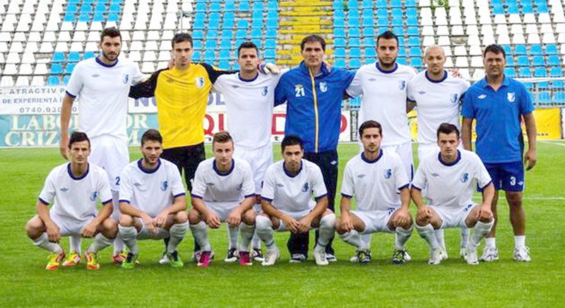 fostul golgheter al farului s a mutat cu familia in anglia baiatul lui banica oprea joaca impotriva lui fostul golgheter al farului s a mutat cu familia in anglia baiatul lui banica oprea joaca impotriva lui