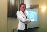 „Petreci toată noaptea şi fumezi“ Fiica colegei de dosar a lui Mazăre întoarce armele - Aqua Magic vrea turism cultural pe litoral   