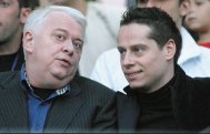 Primul termen în dosarul retrocedărilor ilegale Viorel Hrebenciuc şi fiul său vor ajunge astăzi în faţa instanţei