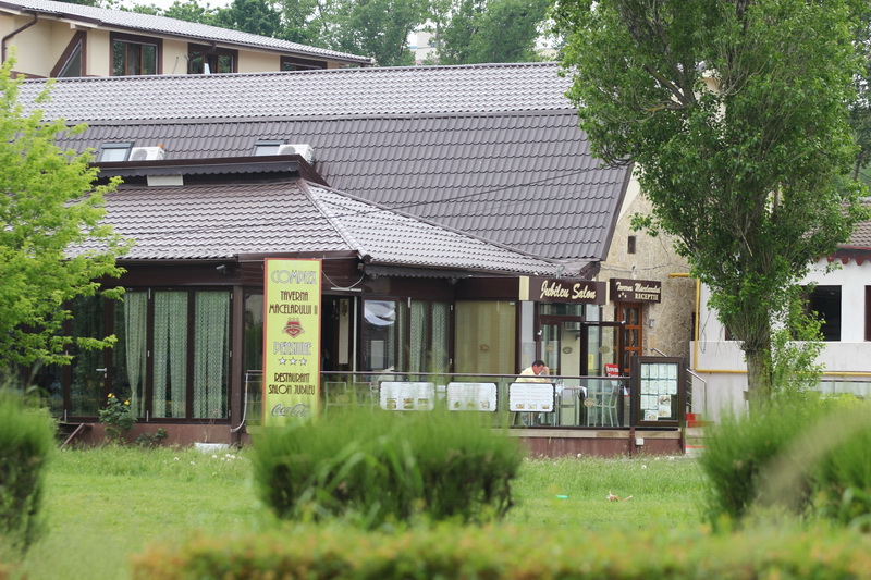 ce spun reprezentantii jubileu salon despre terenul de fotbal amenajat in parcul tabacarie galerie foto ce spun reprezentantii jubileu salon despre terenul de fotbal amenajat in parcul tabacarie galerie foto