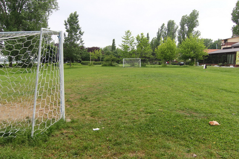 ce spun reprezentantii jubileu salon despre terenul de fotbal amenajat in parcul tabacarie galerie foto ce spun reprezentantii jubileu salon despre terenul de fotbal amenajat in parcul tabacarie galerie foto