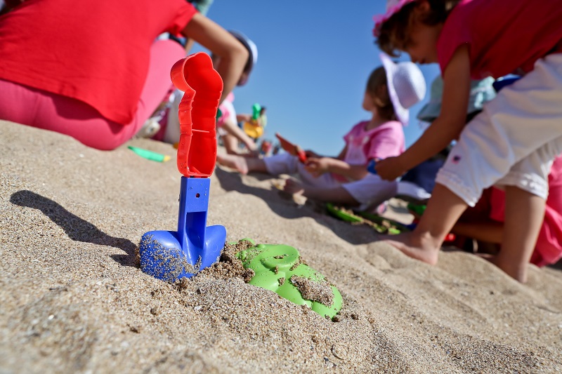 asociatia united hands romania a daruit zambete dulci pentru copiii centrelor de plasament galerie foto asociatia united hands romania a daruit zambete dulci pentru copiii centrelor de plasament galerie foto