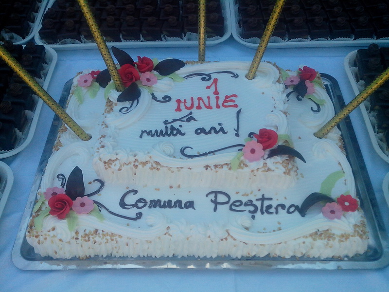 viitorul unei natiuni depinde de nivelul de educatie primarul valentin vrabie a oferit 500 de tablete viitorul unei natiuni depinde de nivelul de educatie primarul valentin vrabie a oferit 500 de tablete