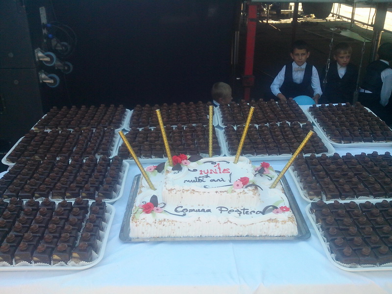 viitorul unei natiuni depinde de nivelul de educatie primarul valentin vrabie a oferit 500 de tablete viitorul unei natiuni depinde de nivelul de educatie primarul valentin vrabie a oferit 500 de tablete