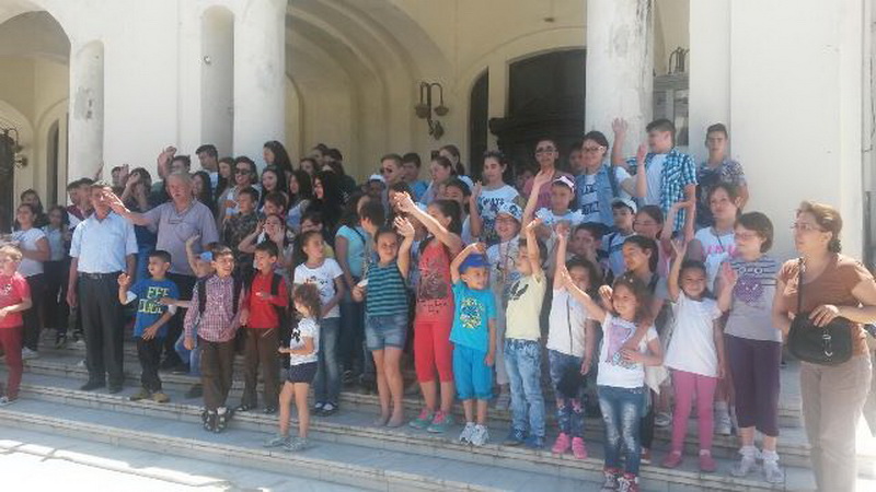 actiune ampla dedicata copiilor tatari organizata de udttmr galerie foto 549699 actiune ampla dedicata copiilor tatari organizata de udttmr galerie foto 549699