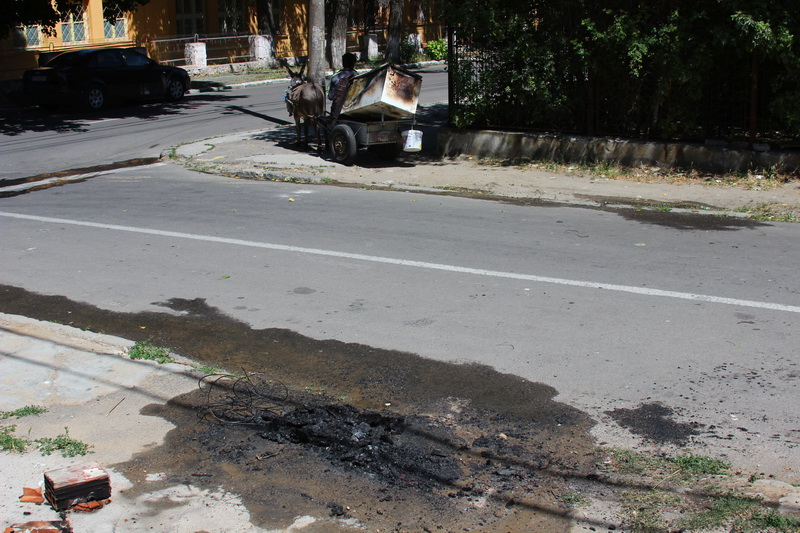 frigider incendiat in strada in cartierul coiciu 550837 frigider incendiat in strada in cartierul coiciu 550837