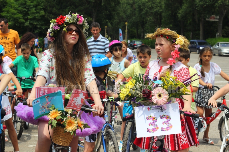 fotoreportaj bicicleta promovata ca mijloc de transport in consatanta galerie foto 552734 fotoreportaj bicicleta promovata ca mijloc de transport in consatanta galerie foto 552734