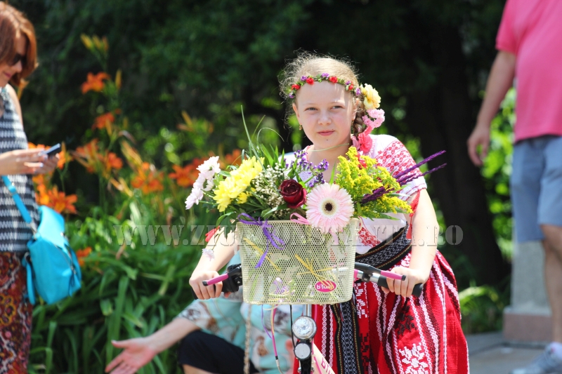 fotoreportaj bicicleta promovata ca mijloc de transport in consatanta galerie foto 552734 fotoreportaj bicicleta promovata ca mijloc de transport in consatanta galerie foto 552734