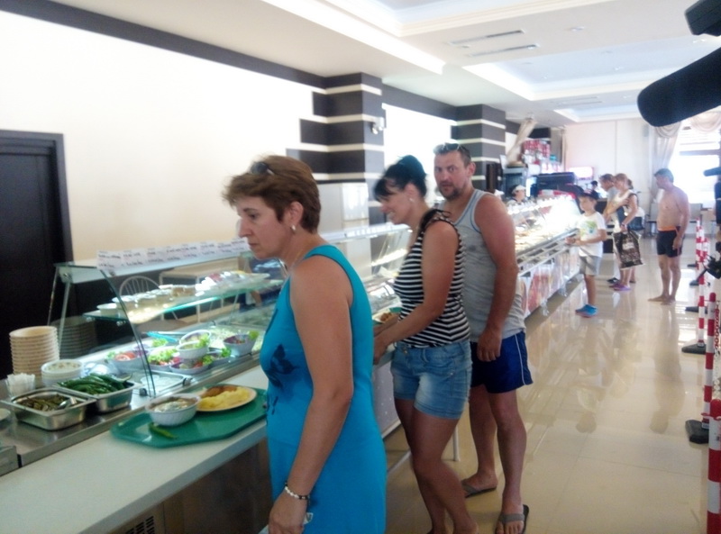 meniul turistilor sub lupa comisarilor cjpc autoservirea azur inchisa restaurantul la balansoar si terasa meniul turistilor sub lupa comisarilor cjpc autoservirea azur inchisa restaurantul la balansoar si terasa