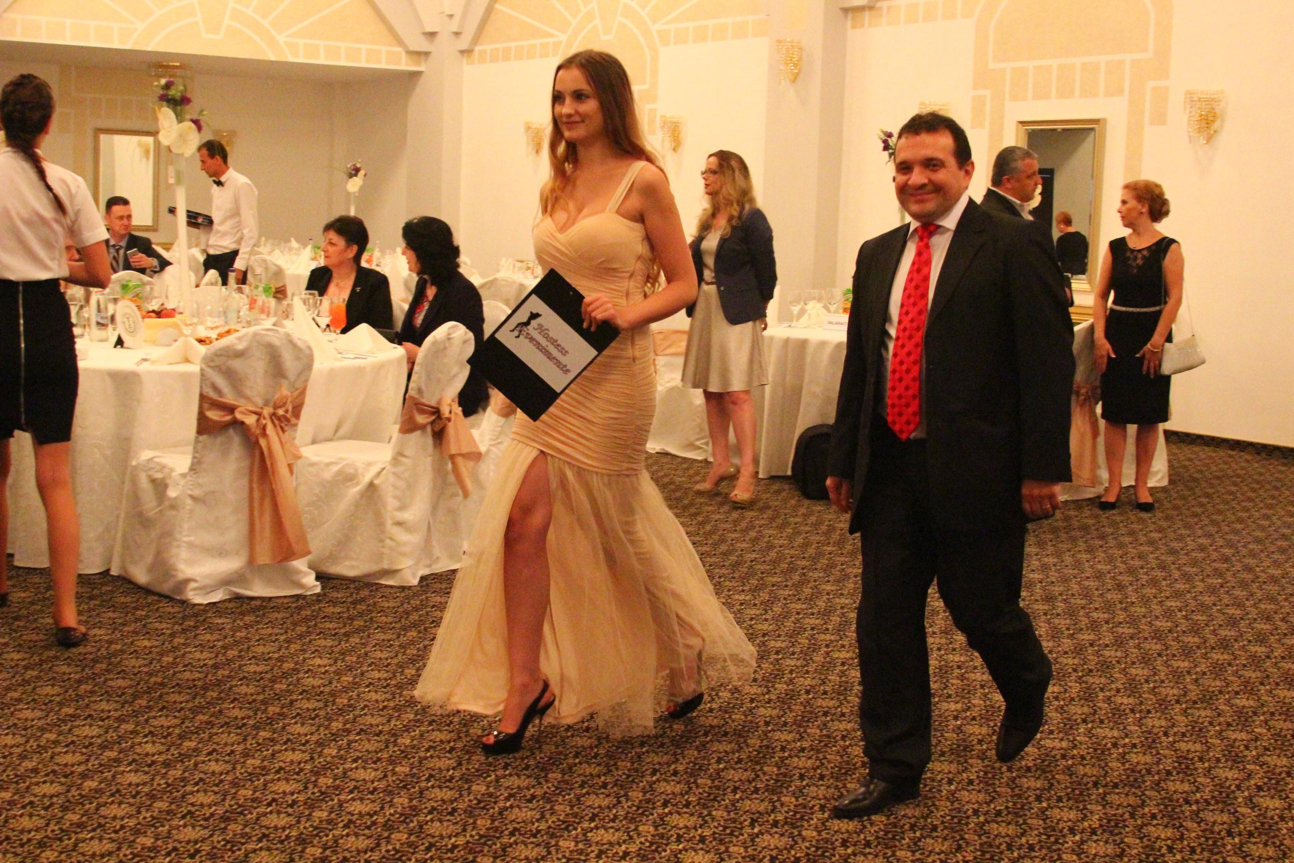 balul oamenilor de afaceri organizat de ccina a inceput sa si primeasca invitatii 553606 balul oamenilor de afaceri organizat de ccina a inceput sa si primeasca invitatii 553606