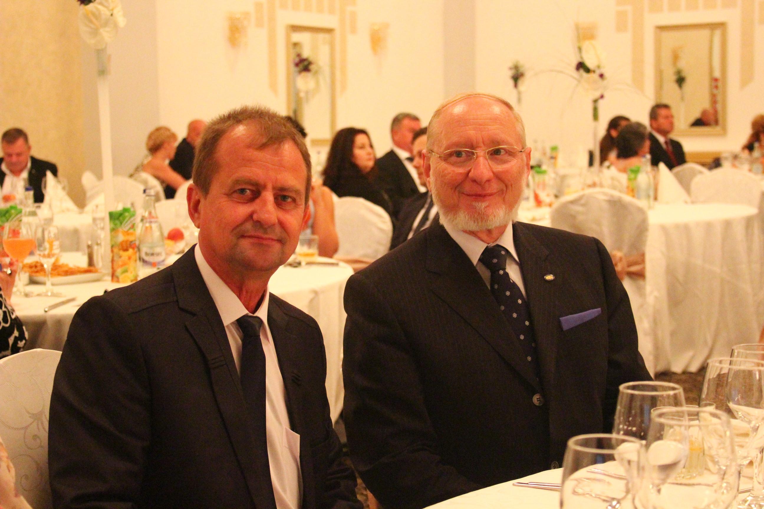 balul oamenilor de afaceri organizat de ccina a inceput sa si primeasca invitatii 553606 balul oamenilor de afaceri organizat de ccina a inceput sa si primeasca invitatii 553606