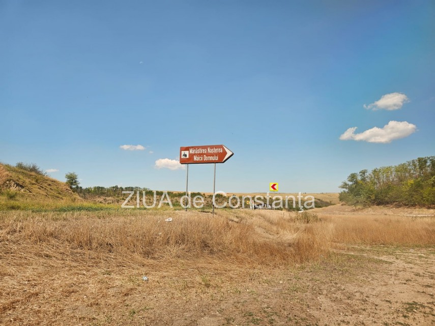 in judetul constanta manastirea deleni lacas de cult construit in stil stefanian de mesteri din suceava in judetul constanta manastirea deleni lacas de cult construit in stil stefanian de mesteri din suceava