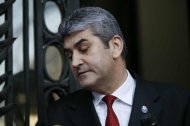 Ştiripesurse.ro Sesizare de PLAGIAT în cazul tezei de doctorat a lui Gabriel Oprea
