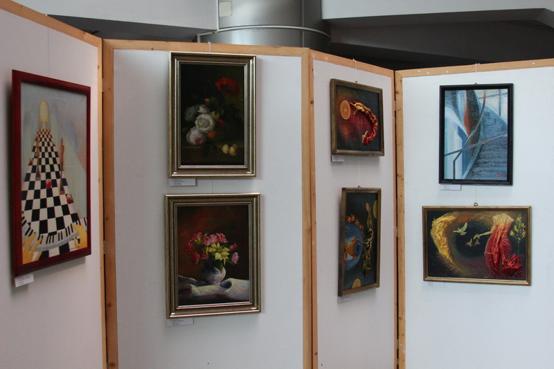 judecatoarea liliana lazar si a expus tablourile galerie foto 554545 judecatoarea liliana lazar si a expus tablourile galerie foto 554545