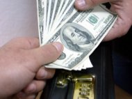 Muşamalizarea cazului „Beirut”? Poliţist de frontieră, prins în flagrant luând mită