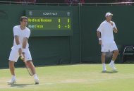 Horia Tecău joacă cu titlul pe masă la Wimbledon