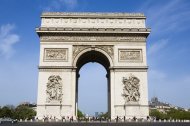 Comandat de Napoleon Bonaparte Arcul de Triumf, un simbol al armatei franceze 