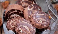 ecuisine.ro Rulada de biscuiti cu crema de ciocolata