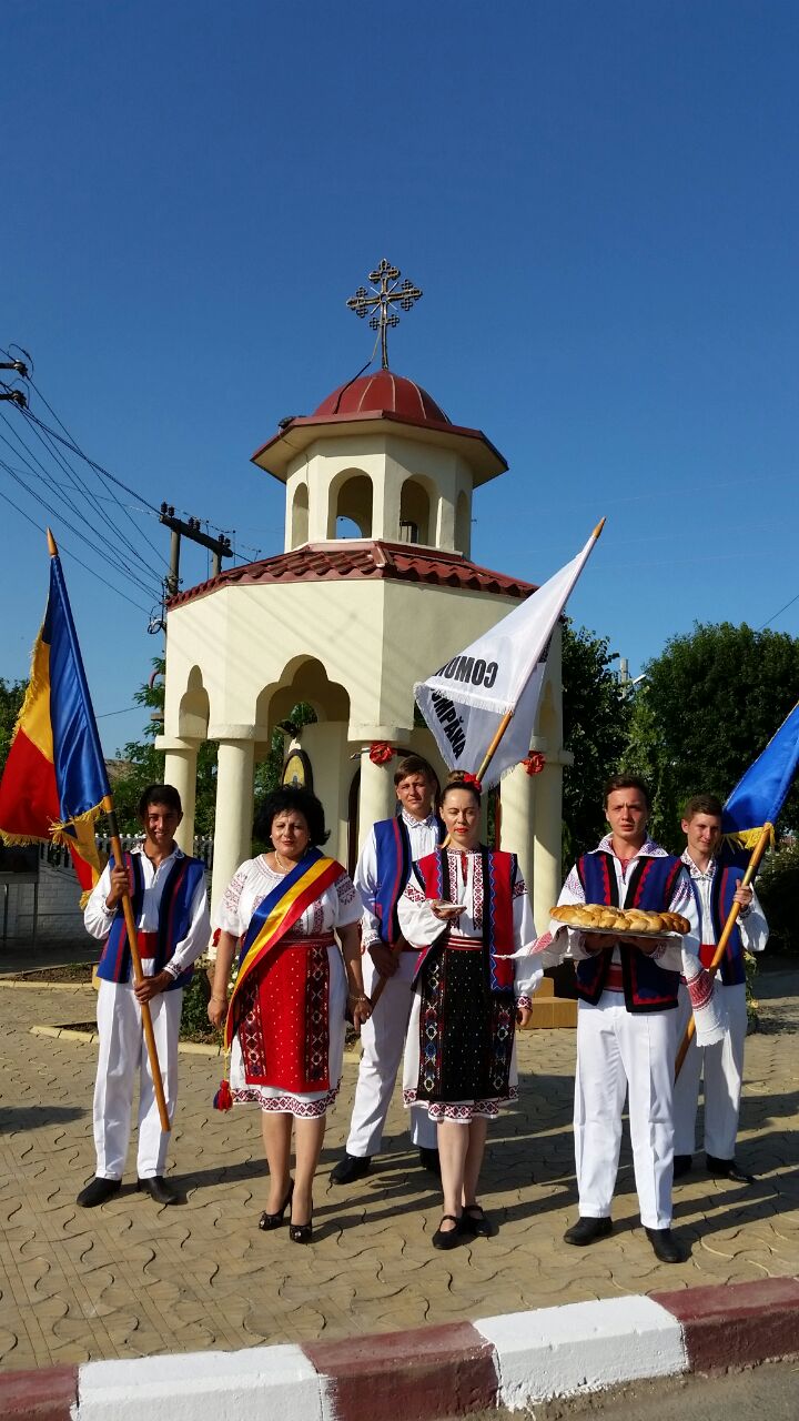 tinerii unionisti basarabeni au ajuns la cumpana am venit sa te salut fratele meu de peste prut galerie tinerii unionisti basarabeni au ajuns la cumpana am venit sa te salut fratele meu de peste prut galerie