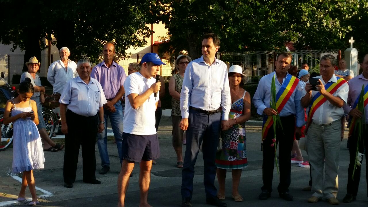 tinerii unionisti basarabeni au ajuns la cumpana am venit sa te salut fratele meu de peste prut galerie tinerii unionisti basarabeni au ajuns la cumpana am venit sa te salut fratele meu de peste prut galerie