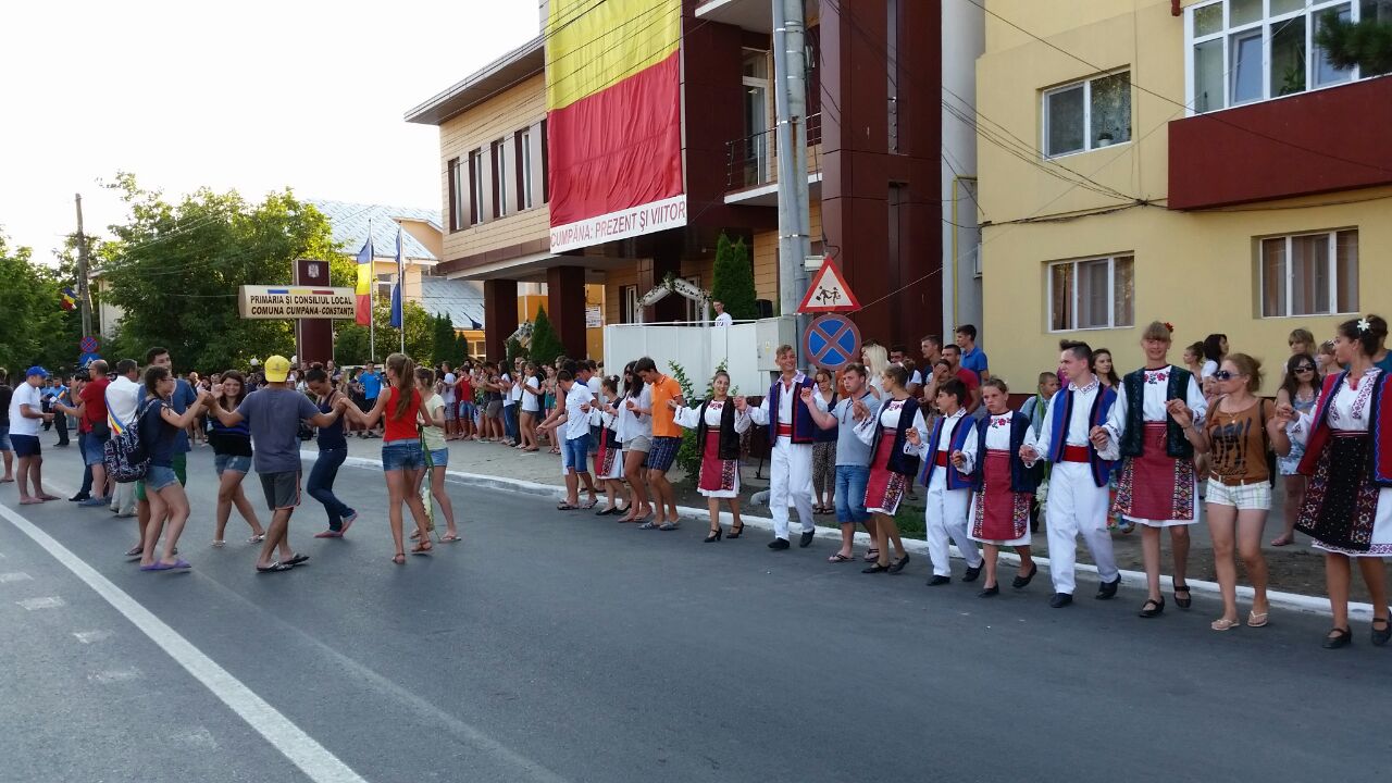 tinerii unionisti basarabeni au ajuns la cumpana am venit sa te salut fratele meu de peste prut galerie tinerii unionisti basarabeni au ajuns la cumpana am venit sa te salut fratele meu de peste prut galerie
