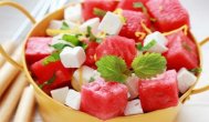 ecuisine.ro  Salata de pepene cu feta si menta