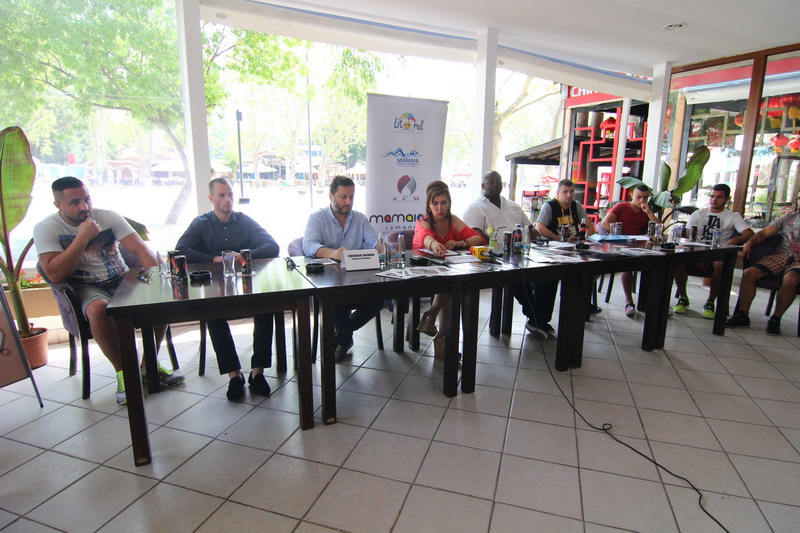 atakan arslan vine la superkombat cu o armata de motociclisti politistul alex filip am de partea mea atakan arslan vine la superkombat cu o armata de motociclisti politistul alex filip am de partea mea