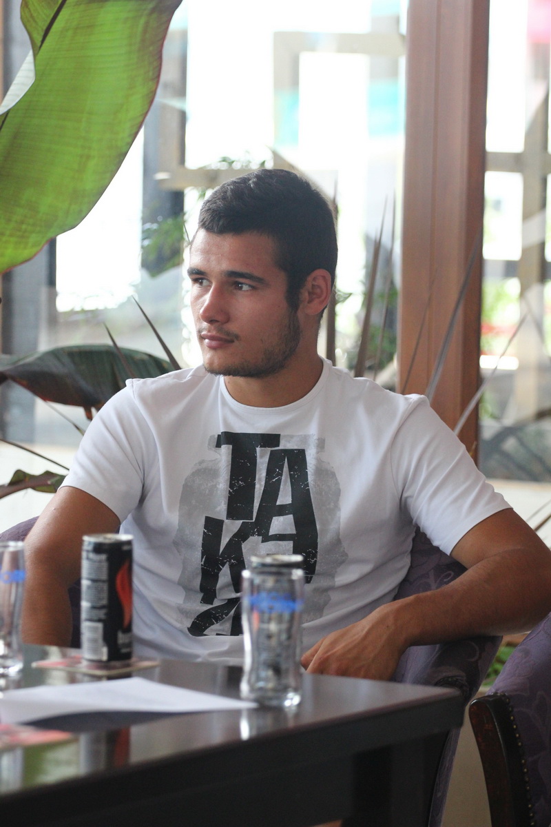 atakan arslan vine la superkombat cu o armata de motociclisti politistul alex filip am de partea mea atakan arslan vine la superkombat cu o armata de motociclisti politistul alex filip am de partea mea