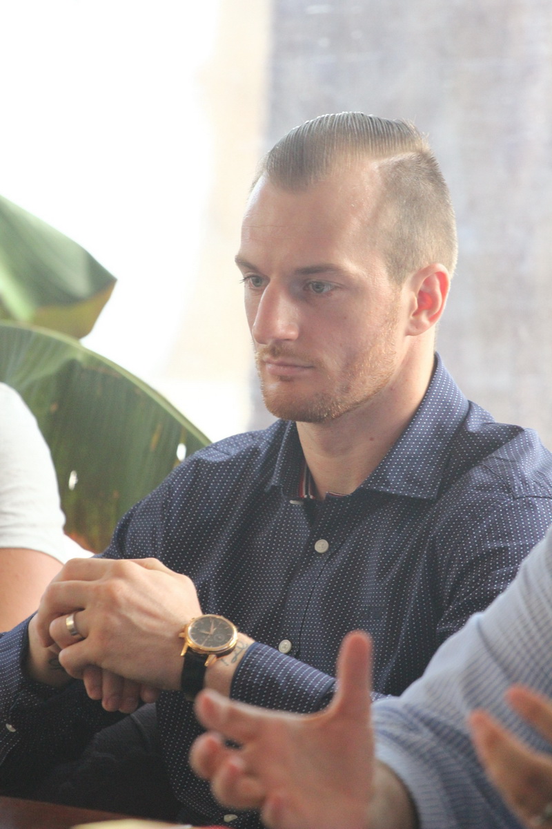 atakan arslan vine la superkombat cu o armata de motociclisti politistul alex filip am de partea mea atakan arslan vine la superkombat cu o armata de motociclisti politistul alex filip am de partea mea