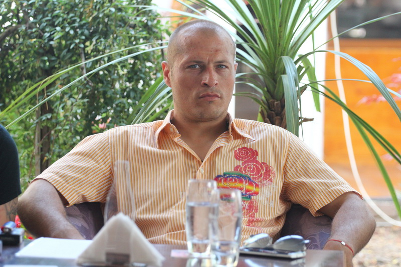 atakan arslan vine la superkombat cu o armata de motociclisti politistul alex filip am de partea mea atakan arslan vine la superkombat cu o armata de motociclisti politistul alex filip am de partea mea