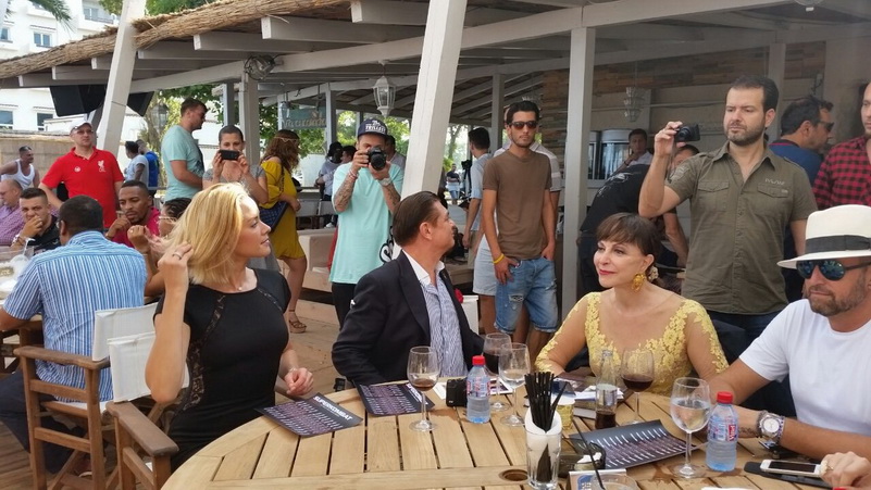 printul carol ferdinand in kimono actrita kristanna loken si legenda k 1 remy bonjasky atractii la mamaia printul carol ferdinand in kimono actrita kristanna loken si legenda k 1 remy bonjasky atractii la mamaia